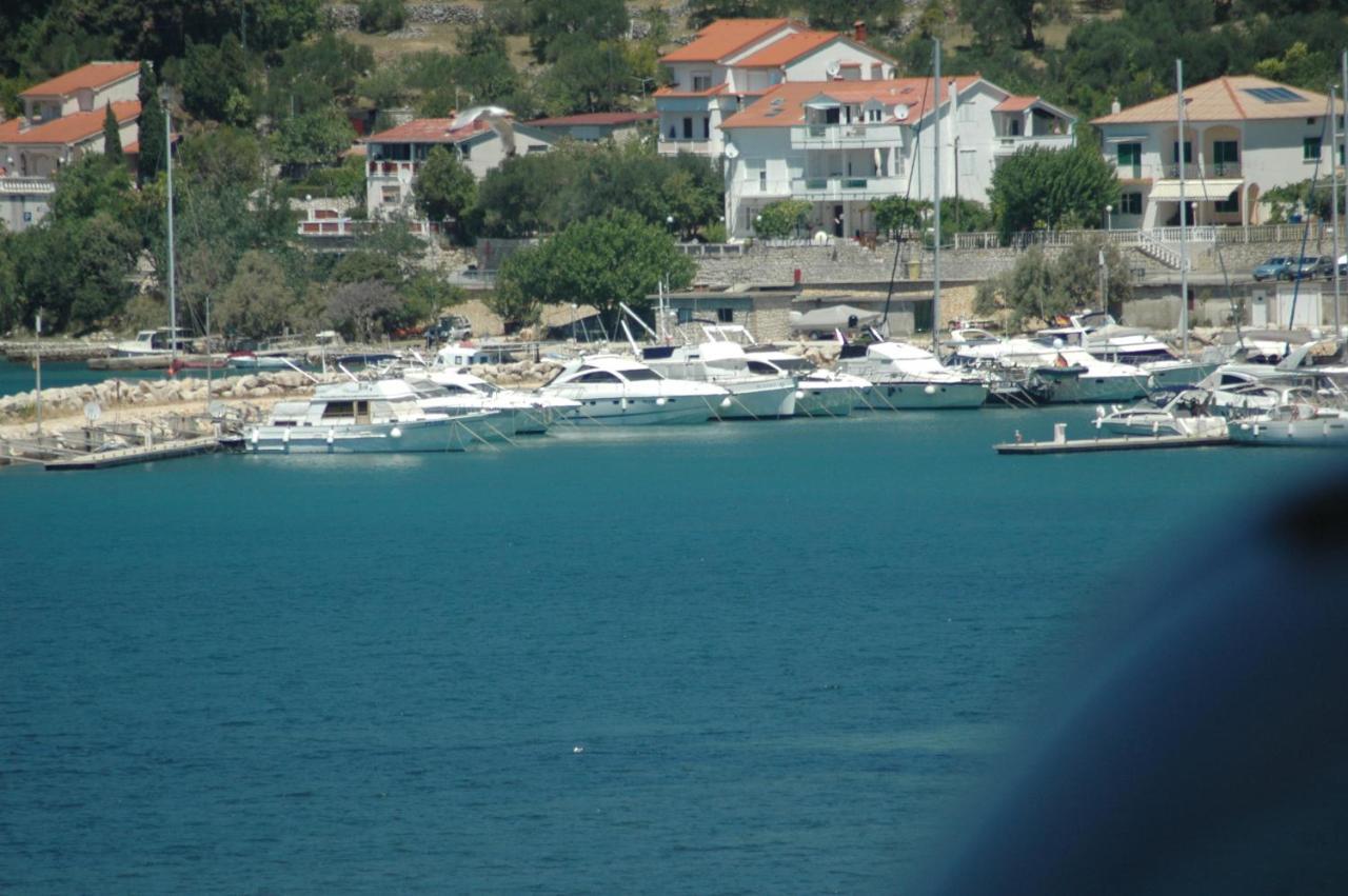 Villa Kristina Rab سوبيتارسكا دراغا المظهر الخارجي الصورة
