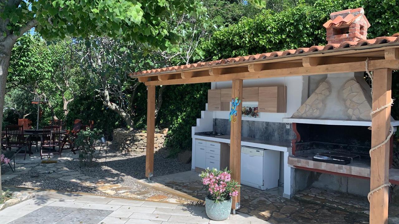 Villa Kristina Rab سوبيتارسكا دراغا المظهر الخارجي الصورة