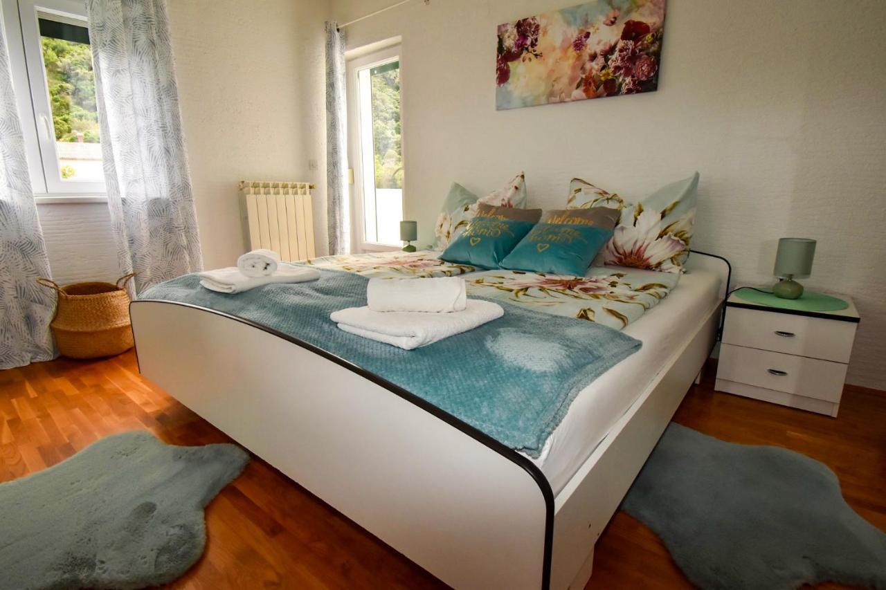 Villa Kristina Rab سوبيتارسكا دراغا المظهر الخارجي الصورة